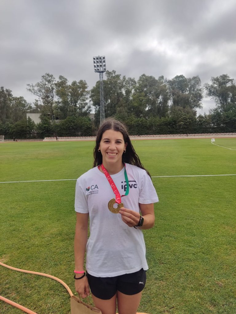 Atletismo Celina Peneda campeã nacional universitária
