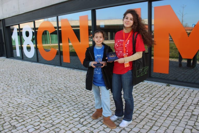 Alunos do AEV brilham no 18.º Campeonato Nacional de Jogos Matemáticos Inês Braga e Irina Amorim no pódio nacional